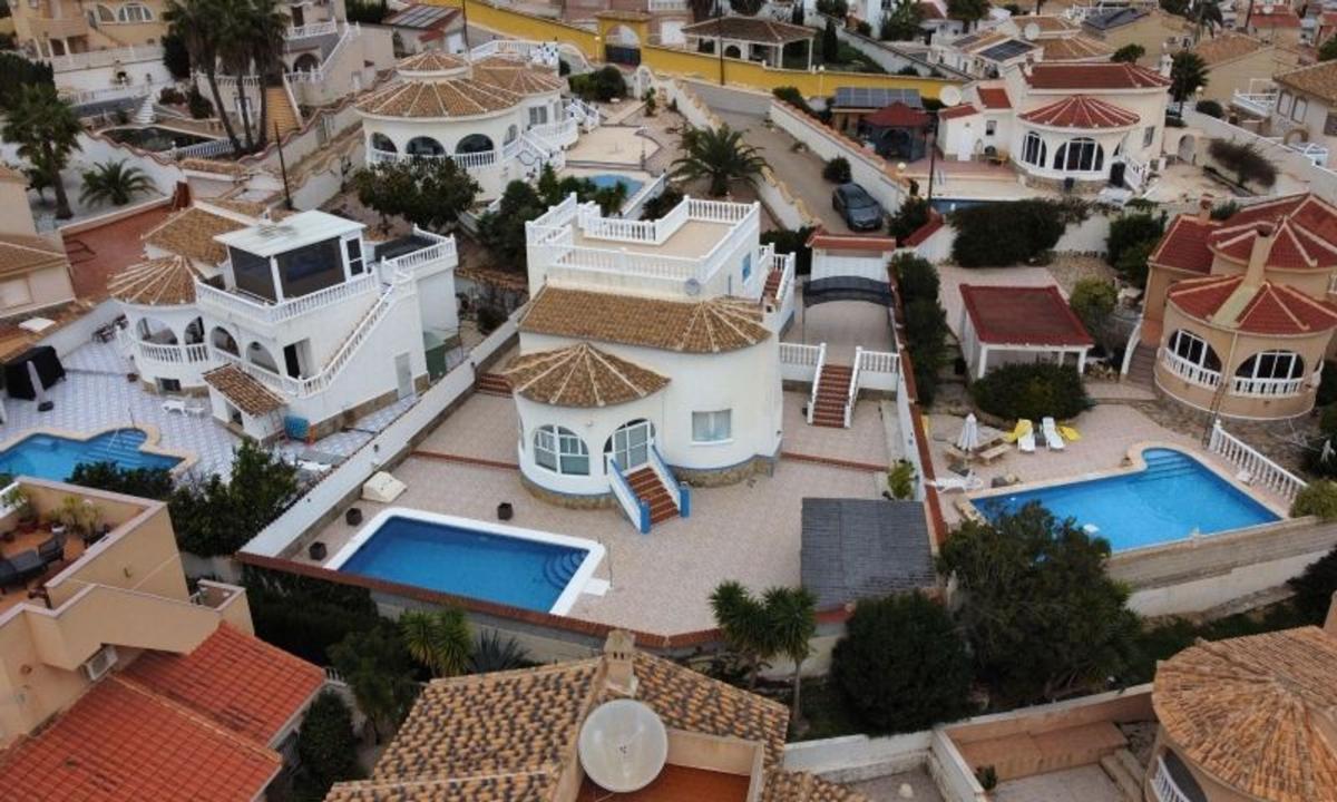 Sale of independent chalet in Casa o chalet en Centro, Rojales, Rojales
photo 3