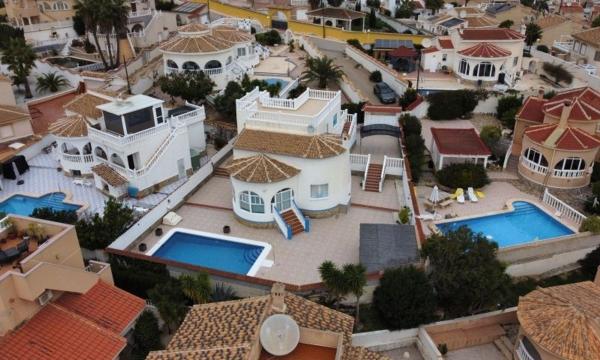 Independent chalet for sale in Casa o chalet en Centro, Rojales, Rojales
thumbnail 2
