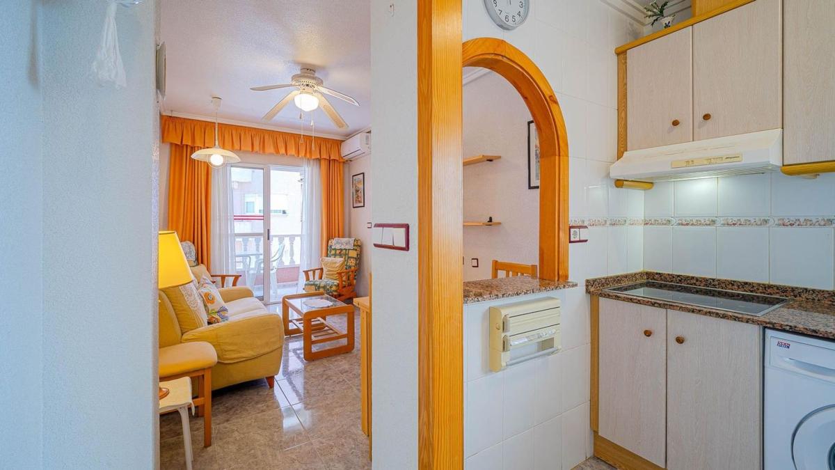 Venta de piso en Piso en Calle del Palangre, Playa de los Locos, Torrevieja, Torrevieja
photo 4