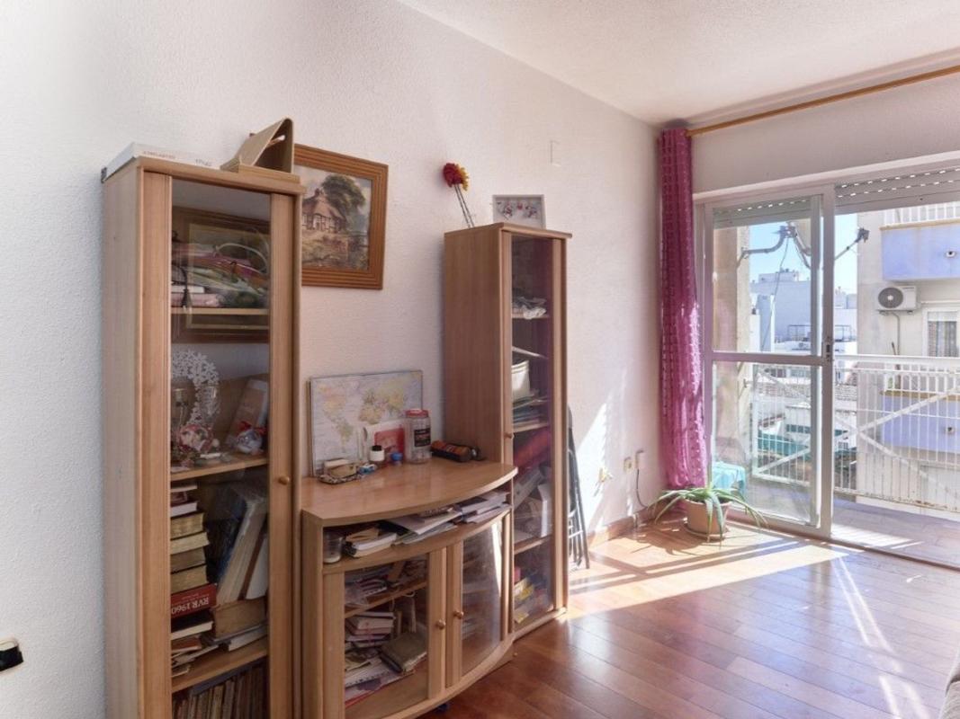 Sale of apartment in Piso en Centro - Muelle Pesquero, Torrevieja, Torrevieja
photo 4