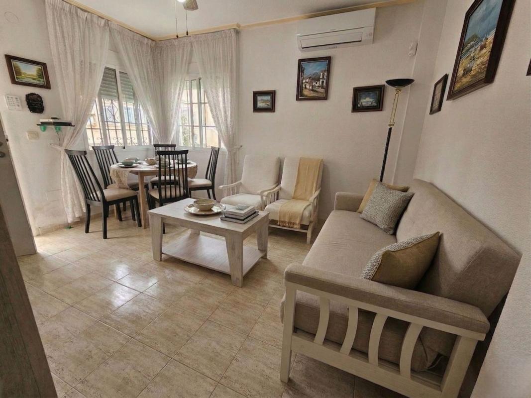 Sale of apartment in Piso en CL Perseo, Torreblanca, Torrevieja, Torrevieja
 photo 2