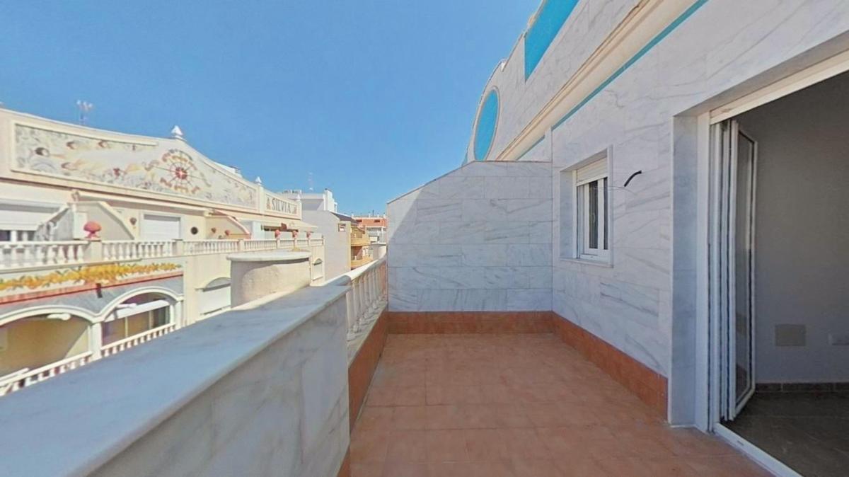 Venta de piso en Piso en Centro - Muelle Pesquero, Torrevieja, Torrevieja
photo 2