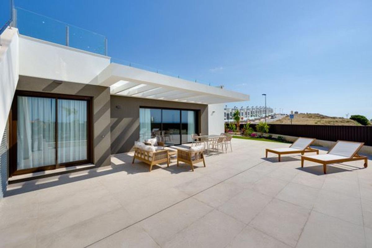 Properties for sale and rent in Spain photo 5