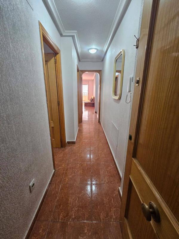 Sprzedaż mieszkania w Piso en Calle San Pascual, Puerto Deportivo, Torrevieja, Torrevieja
photo 4