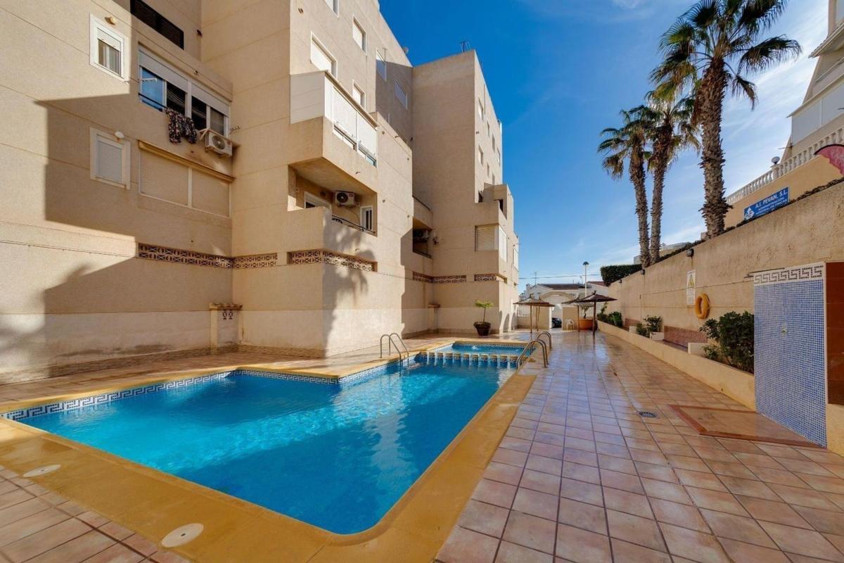 Продажа квартиры на Piso en Aguas Nuevas, Torrevieja, Торревьеха
photo 2