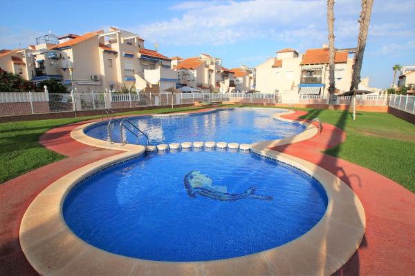 Chalet adosado en Playa Flamenca, Orihuela photo 1