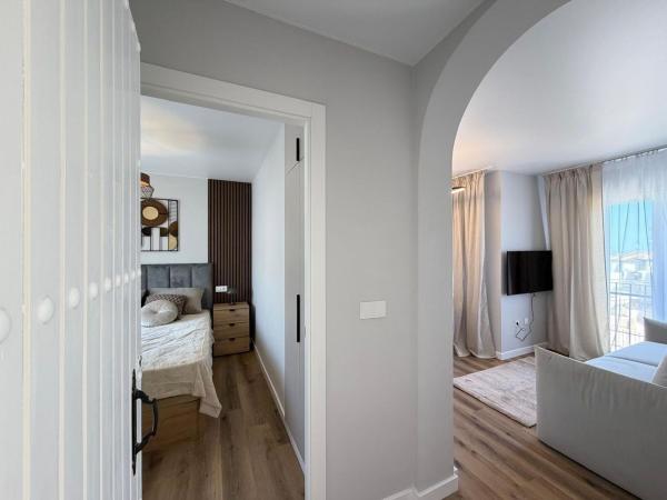 Продажа квартиры на Piso en Calle los Rosales, 13, Blue Lagoon - Galán, San Miguel de Salinas, Сан-Мигель-де-Салинас
 photo 2