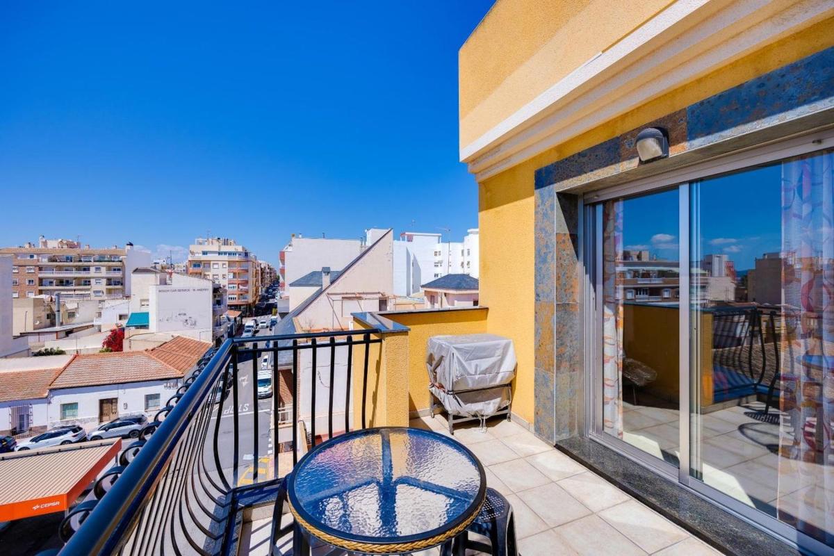 Penthouse sale in Ático en Puerto Deportivo, Torrevieja, Torrevieja photo 3