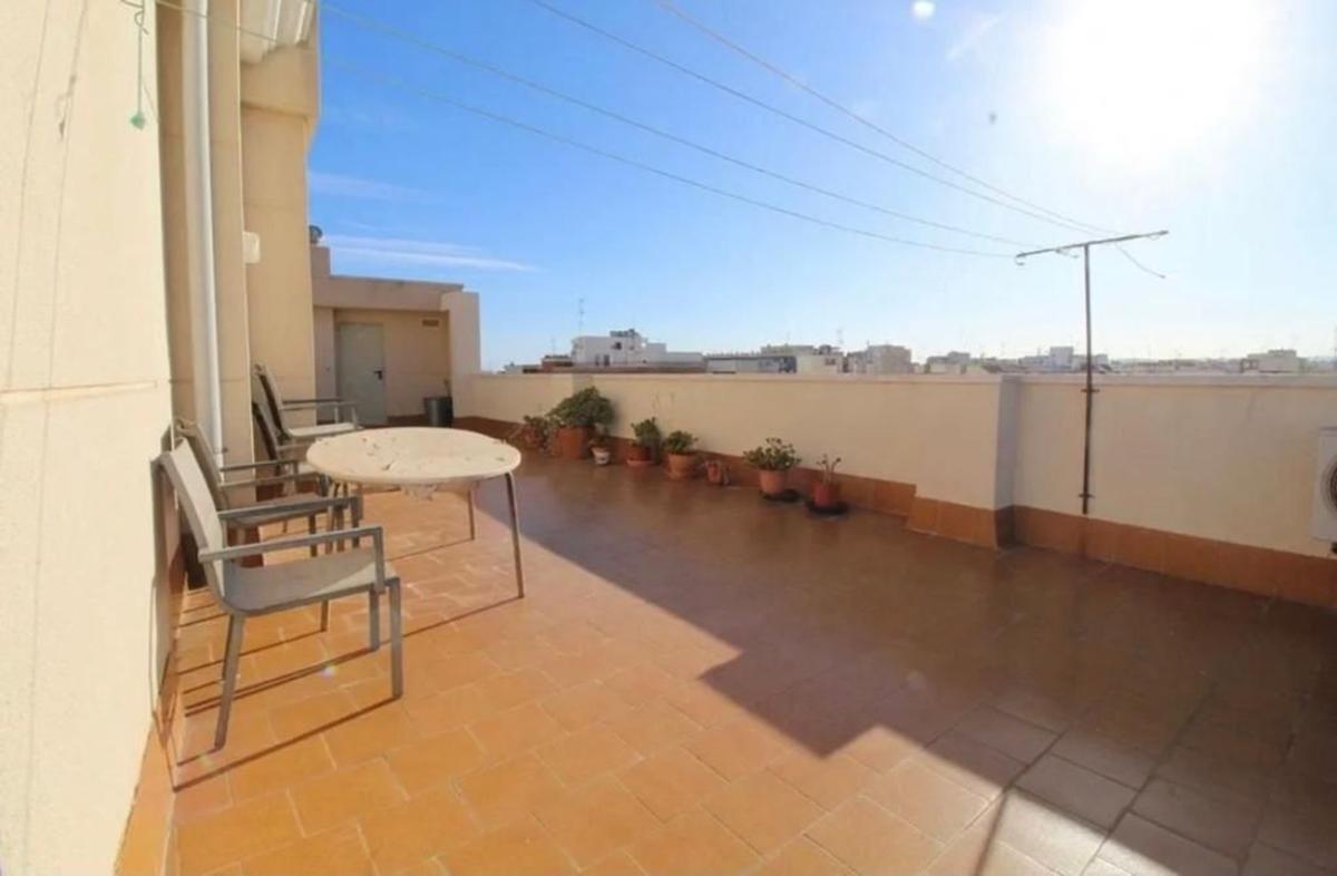 Sale of apartment in Piso en Calle Concordia, Las Piscinas Naturales, Torrevieja, Torrevieja
 photo 5