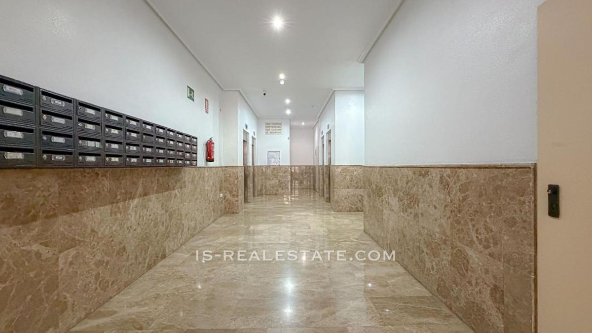 Venta de piso en Piso en El Molino, Torrevieja, Torrevieja
photo 3