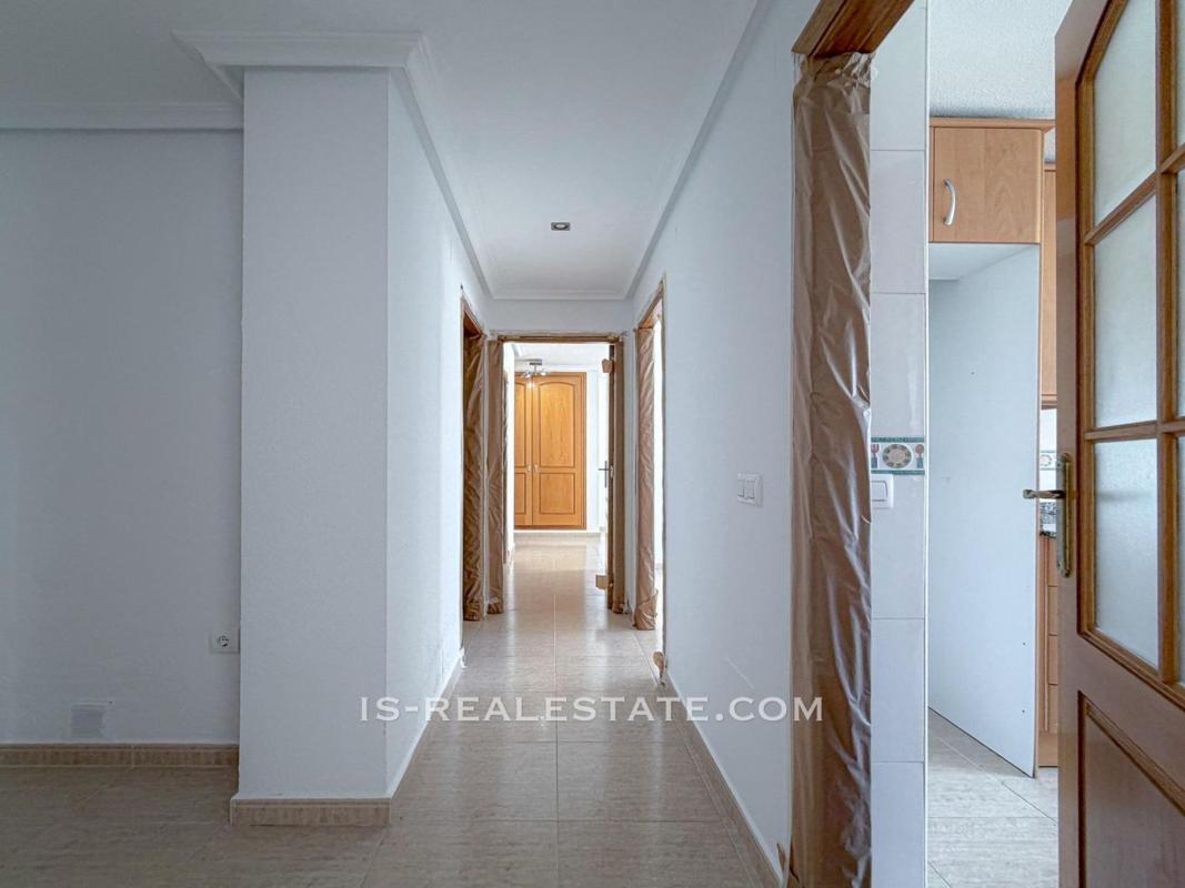 Venta de piso en Piso en El Molino, Torrevieja, Torrevieja
photo 4