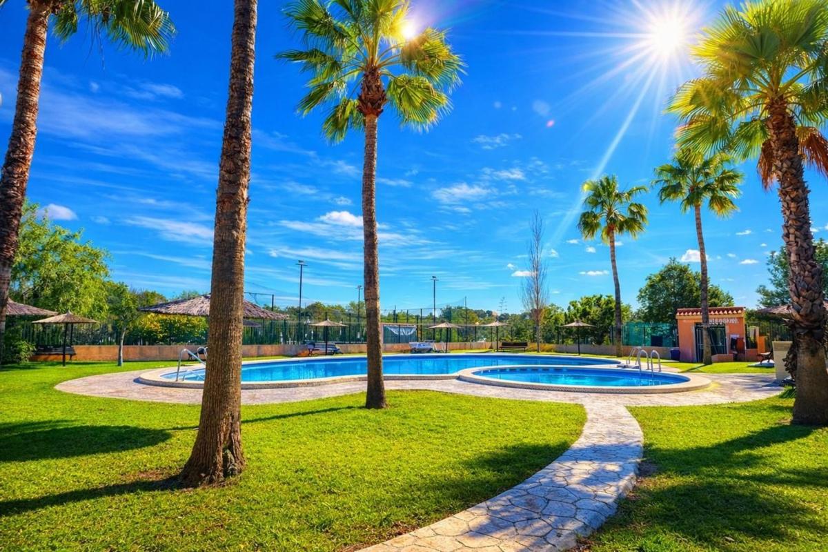 Venta de piso en Piso en Los Balcones - Los Altos del Edén, Torrevieja, Torrevieja
photo 2