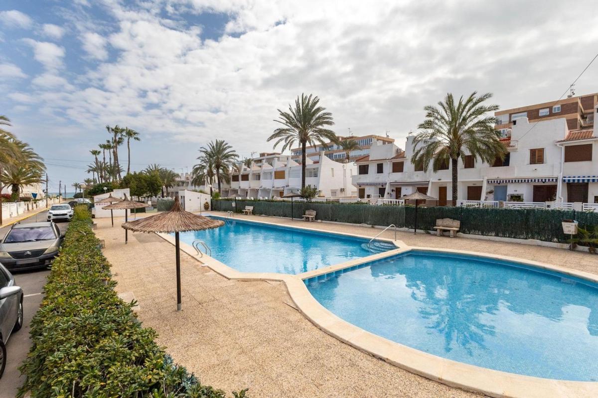 Sprzedaż mieszkania w Piso en La Veleta, Torrevieja, Torrevieja
photo 2