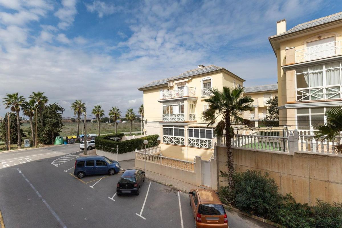 Sprzedaż mieszkania w Piso en La Veleta, Torrevieja, Torrevieja
photo 3