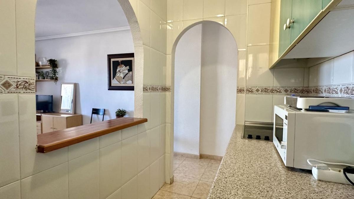 Sprzedaż mieszkania w Piso en Ronda D. Ricardo Lafuente Aguado, 16, El Molino, Torrevieja, Torrevieja
photo 3