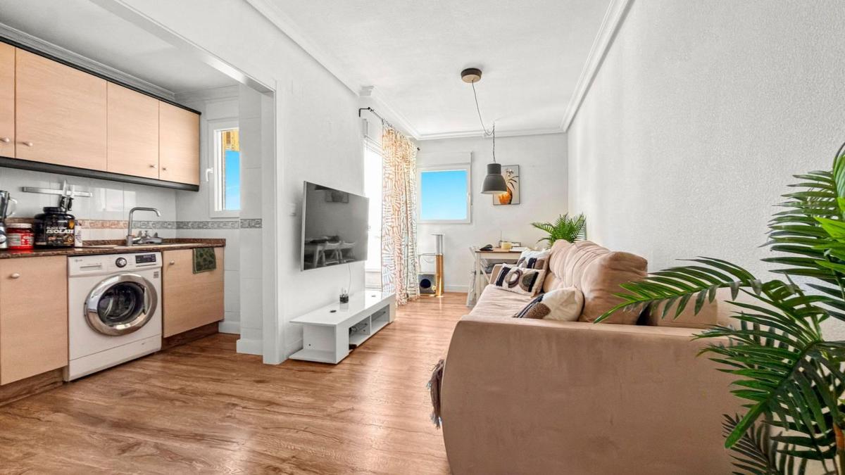 Sale of apartment in Piso en Calle Ramon Freixa, Nueva Torrevieja, Torrevieja, Torrevieja
photo 1