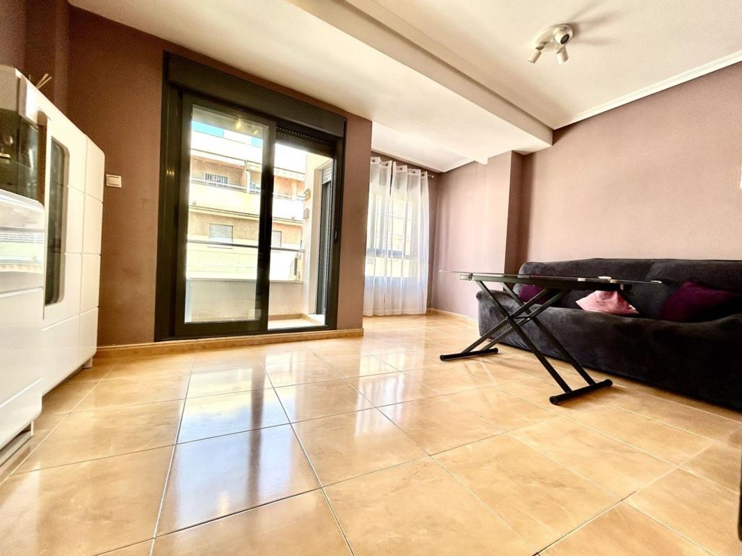 Venta de piso en Piso en Calle San Luis, Parque de las Naciones, Torrevieja, Torrevieja
photo 2