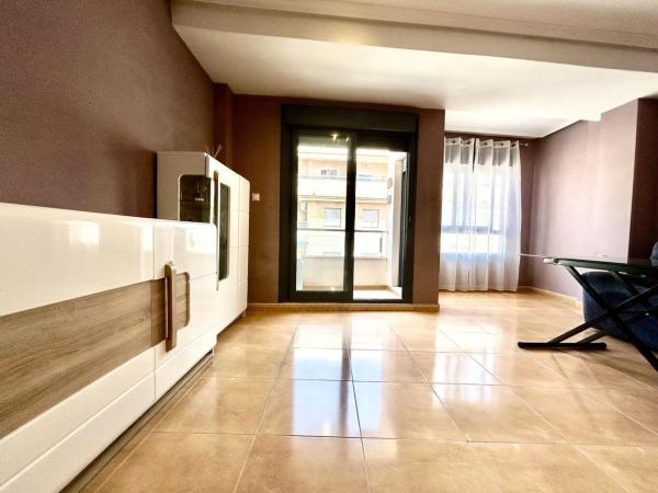 Venta de piso en Piso en Calle San Luis, Parque de las Naciones, Torrevieja, Torrevieja
thumbnail 2