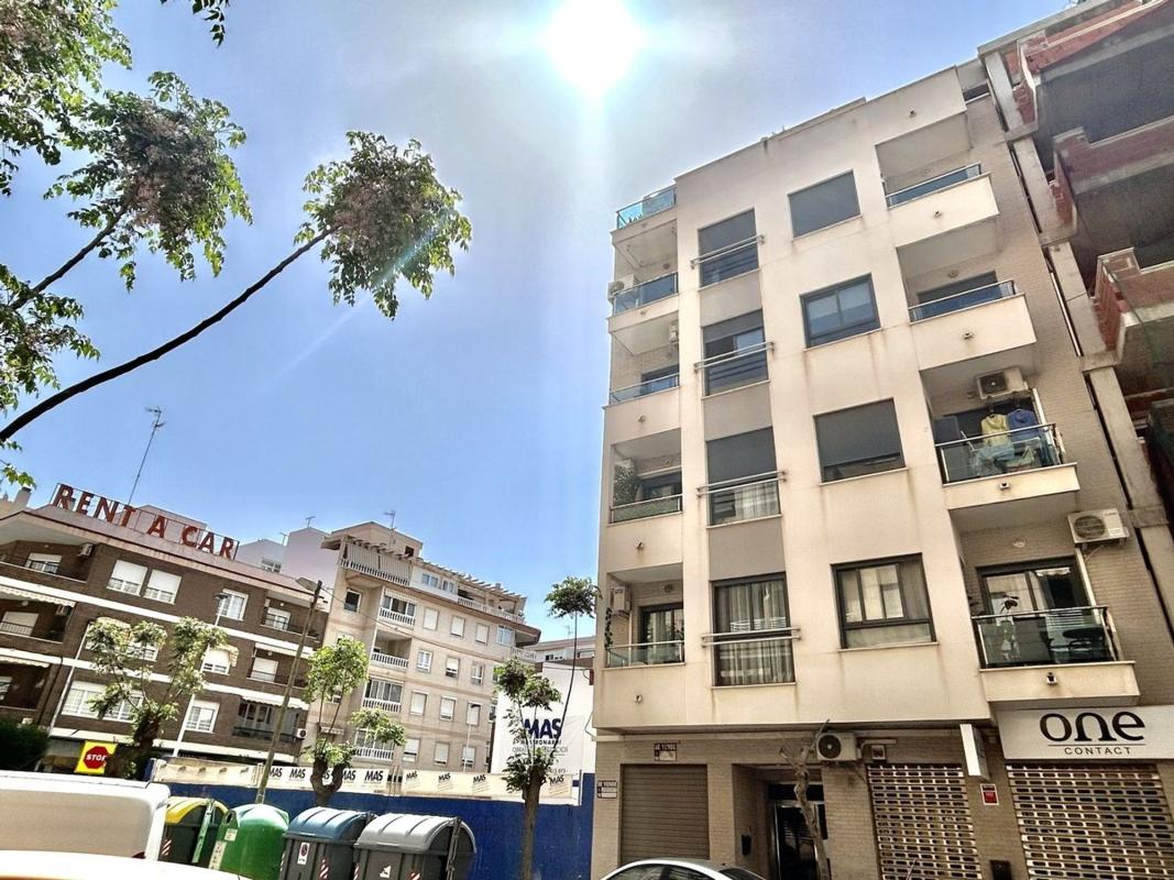 Venta de piso en Piso en Calle San Luis, 14, Parque de las Naciones, Torrevieja, Torrevieja
photo 1