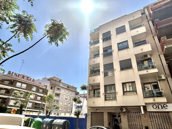 Venta de piso en Piso en Calle San Luis, 14, Parque de las Naciones, Torrevieja, Torrevieja
photo 1