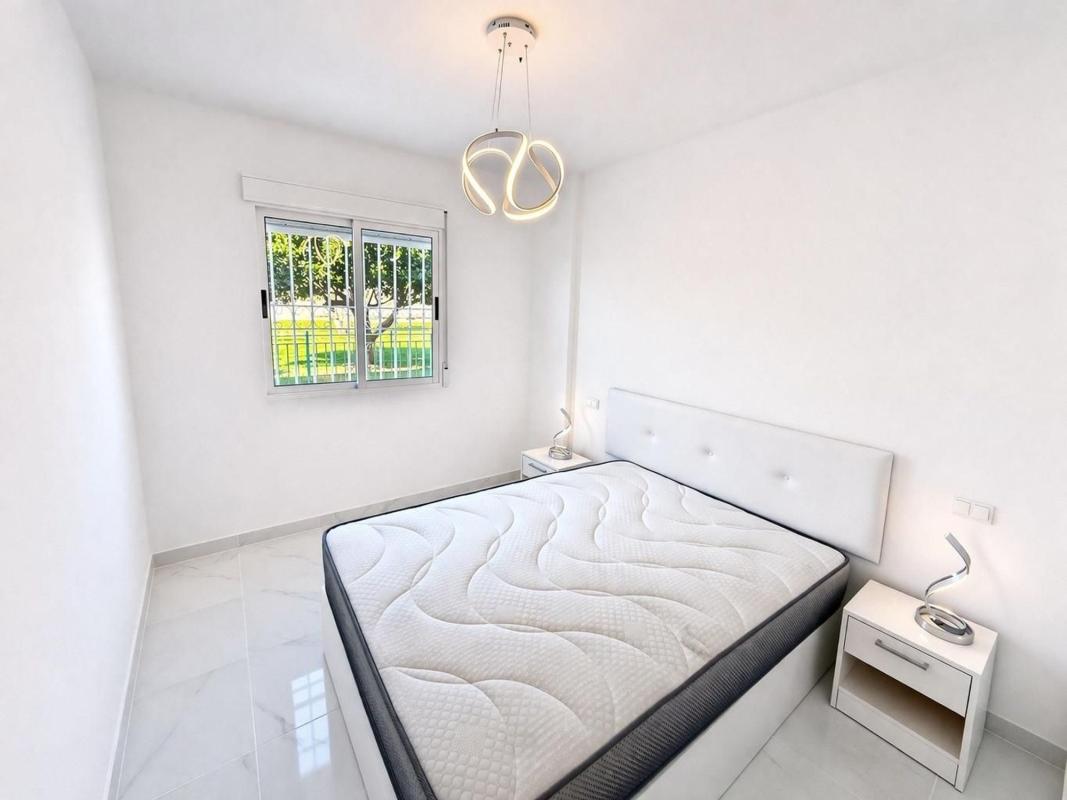 Venta de piso en Piso en Calle Villa Madrid, 39, Parque de las Naciones, Torrevieja, Torrevieja
photo 5