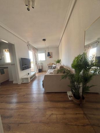 Продажа квартиры на Piso en Calle Ramon Freixa, Nueva Torrevieja, Torrevieja, Торревьеха
 photo 2