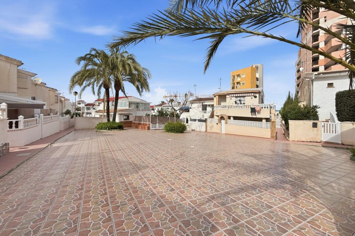Venta de piso en Piso en Cabo Cervera, Torrevieja, Torrevieja
 photo 3