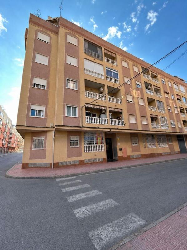 Sprzedaż mieszkania w Piso en Calle San Julián, 45 -41, Parque de las Naciones, Torrevieja, Torrevieja
photo 1