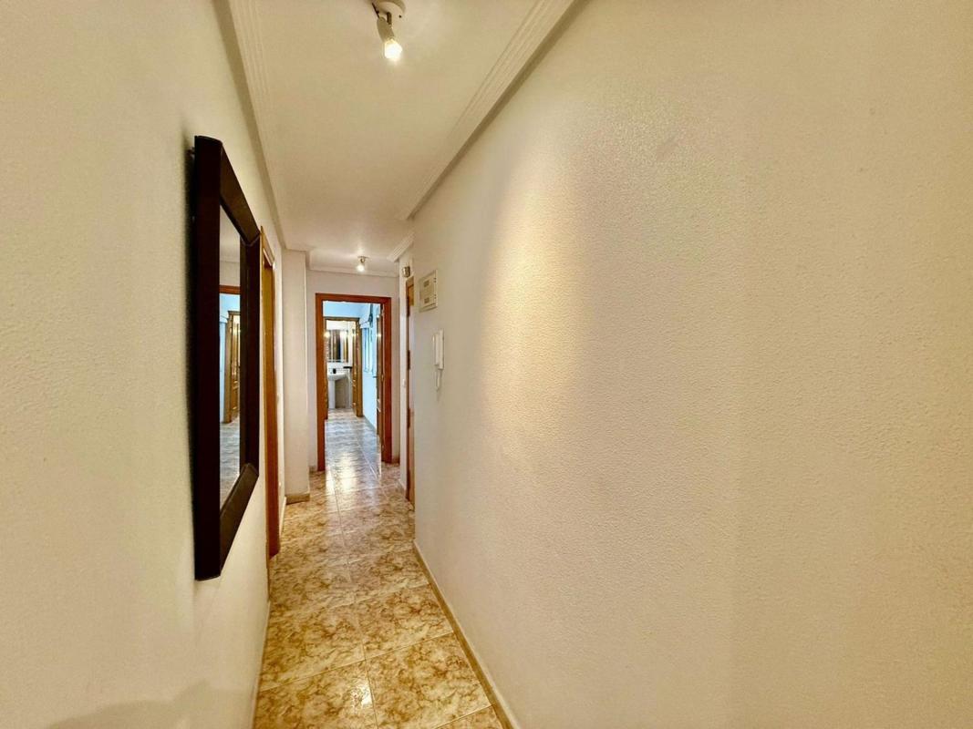 Sprzedaż mieszkania w Piso en Calle la Loma, 78 b, Avenida Habaneras - Curva de Palangre, Torrevieja, Torrevieja
photo 5