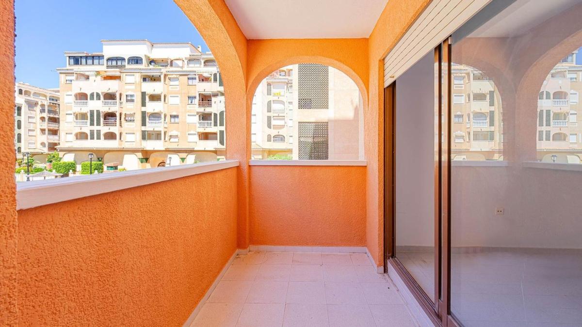 Sprzedaż mieszkania w Piso en Calle de Orihuela s/n, Parque de las Naciones, Torrevieja, Torrevieja
photo 4