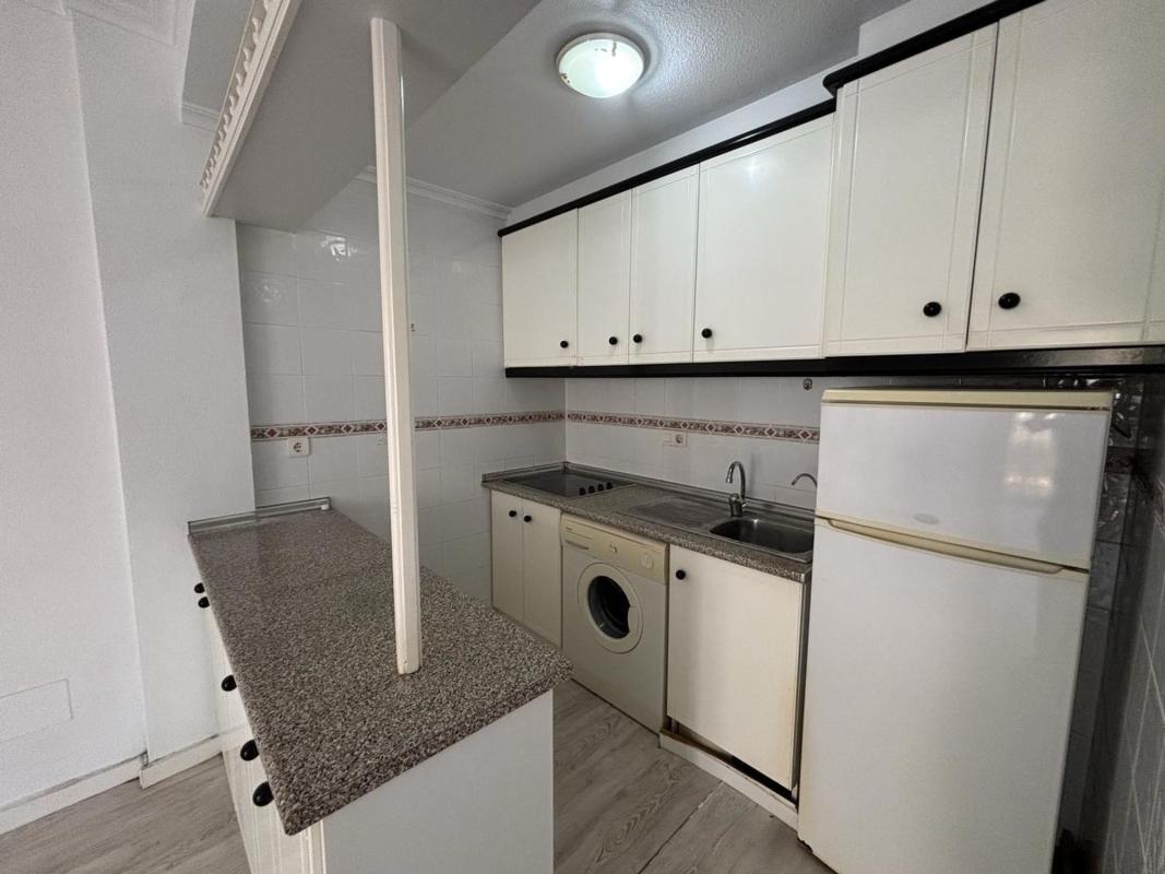 Продажа квартиры на Piso en Avenida de la Mancha, Aguas Nuevas, Torrevieja, Торревьеха
 photo 5