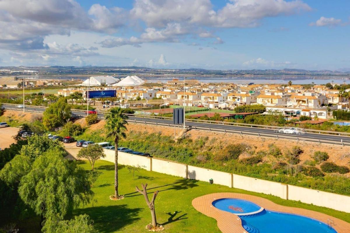 Penthouse sale in Ático en Calle Villa Madrid, 41, Parque de las Naciones, Torrevieja, Torrevieja photo 2