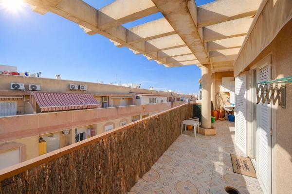 Ático en venta en  Ático en Huerto, Parque de las Naciones, Torrevieja, Torrevieja photo 3