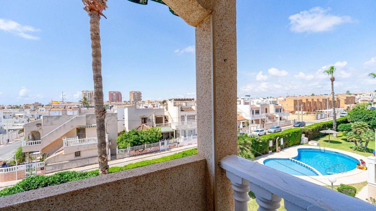 Venta de piso en Piso en Calle Gandhi, Zona los Frutales, Torrevieja, Torrevieja
photo 4