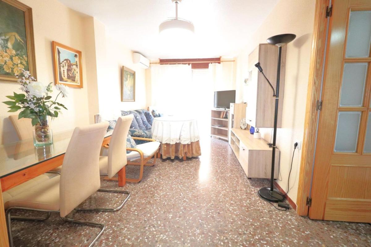 Sprzedaż mieszkania w Piso en Calle Beniel, 9, El Acequión, Torrevieja, Torrevieja
 photo 3