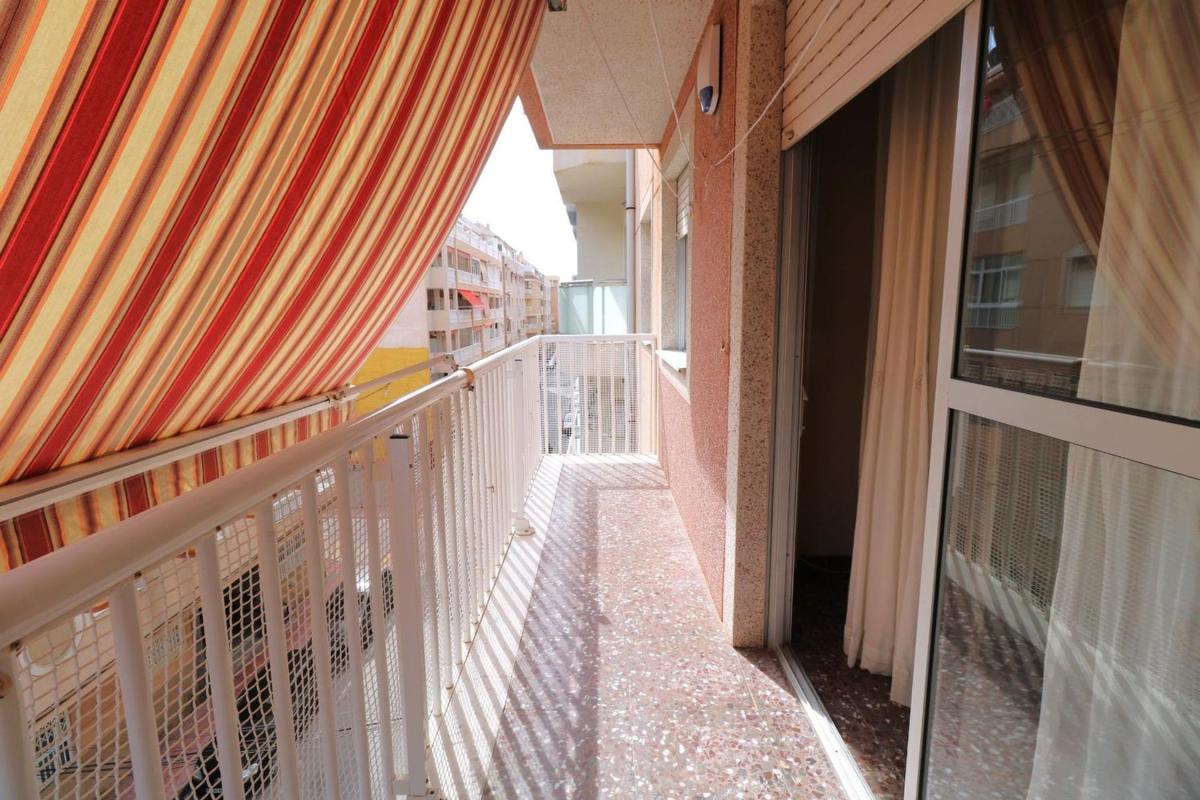 Sprzedaż mieszkania w Piso en Calle Beniel, 9, El Acequión, Torrevieja, Torrevieja
 photo 5