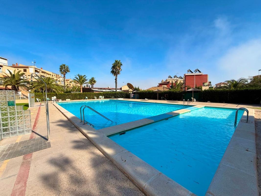 Продажа квартиры на Piso en Calle Argonautas, Aguas Nuevas, Torrevieja, Торревьеха
photo 4