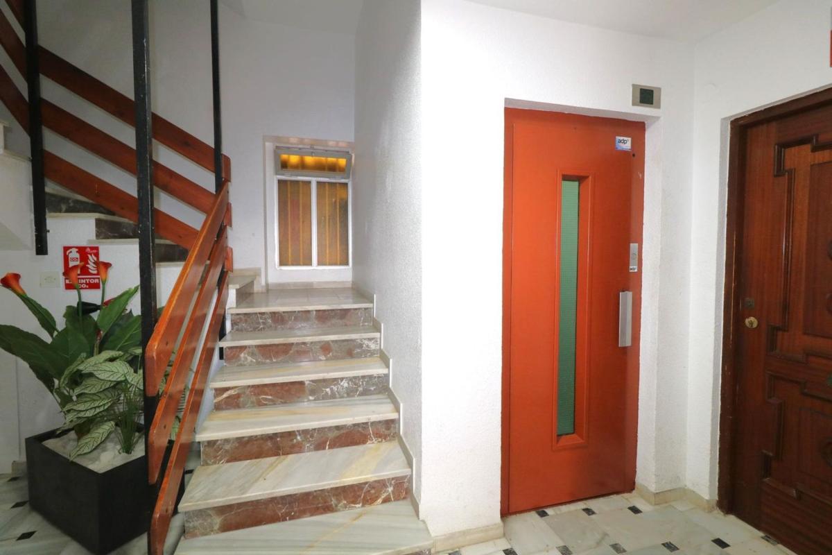 Sprzedaż mieszkania w Piso en Calle Beniel, El Acequión, Torrevieja, Torrevieja
 photo 3