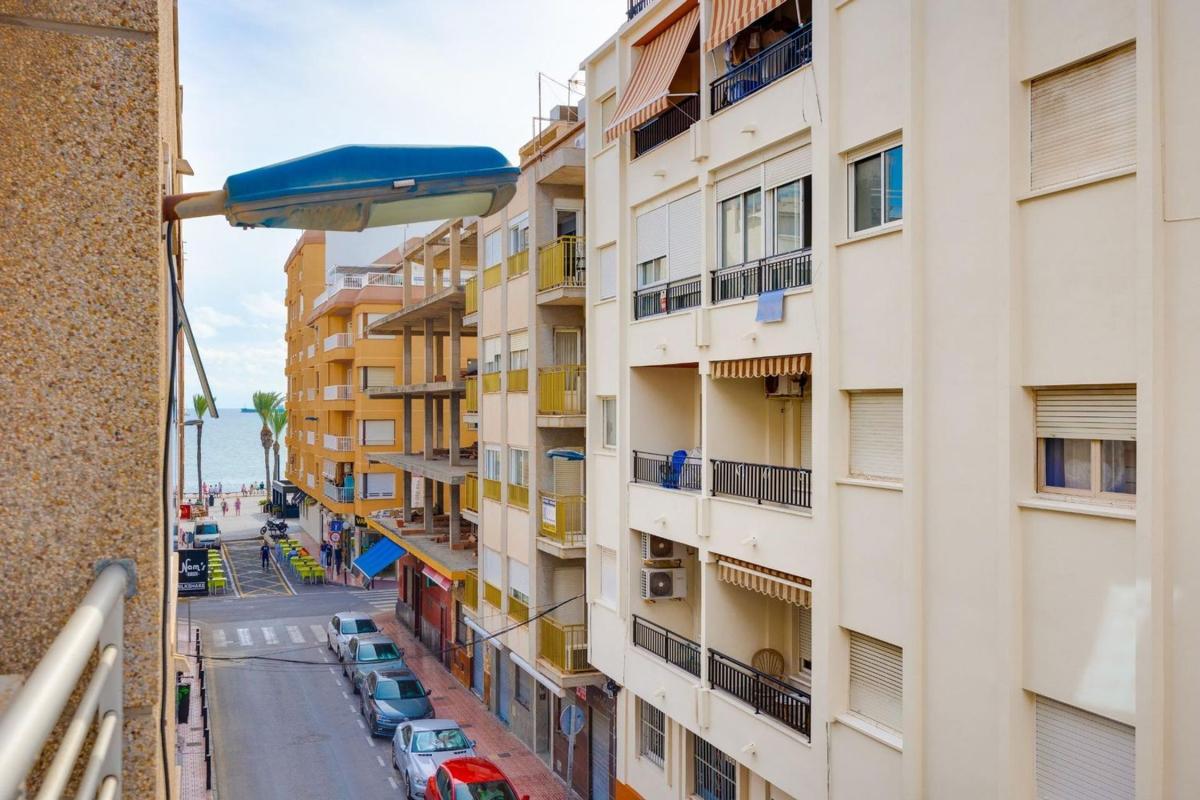 Sprzedaż mieszkania w Piso en Calle Gumersindo, Centro - Muelle Pesquero, Torrevieja, Torrevieja
photo 1