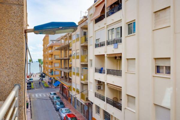 Sprzedaż mieszkania w Piso en Calle Gumersindo, Centro - Muelle Pesquero, Torrevieja, Torrevieja
photo 1