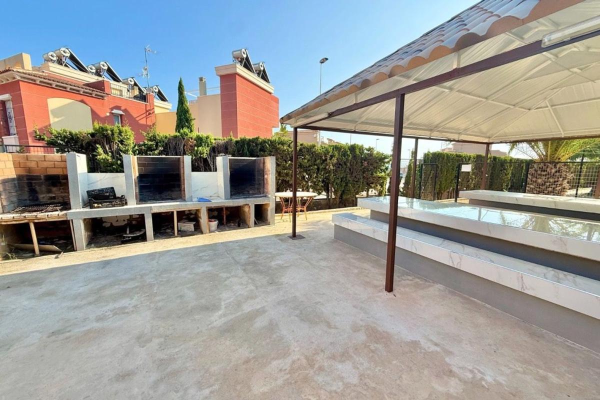 Sale of apartment in Piso en Torreblanca, Torrevieja, Torrevieja
photo 3