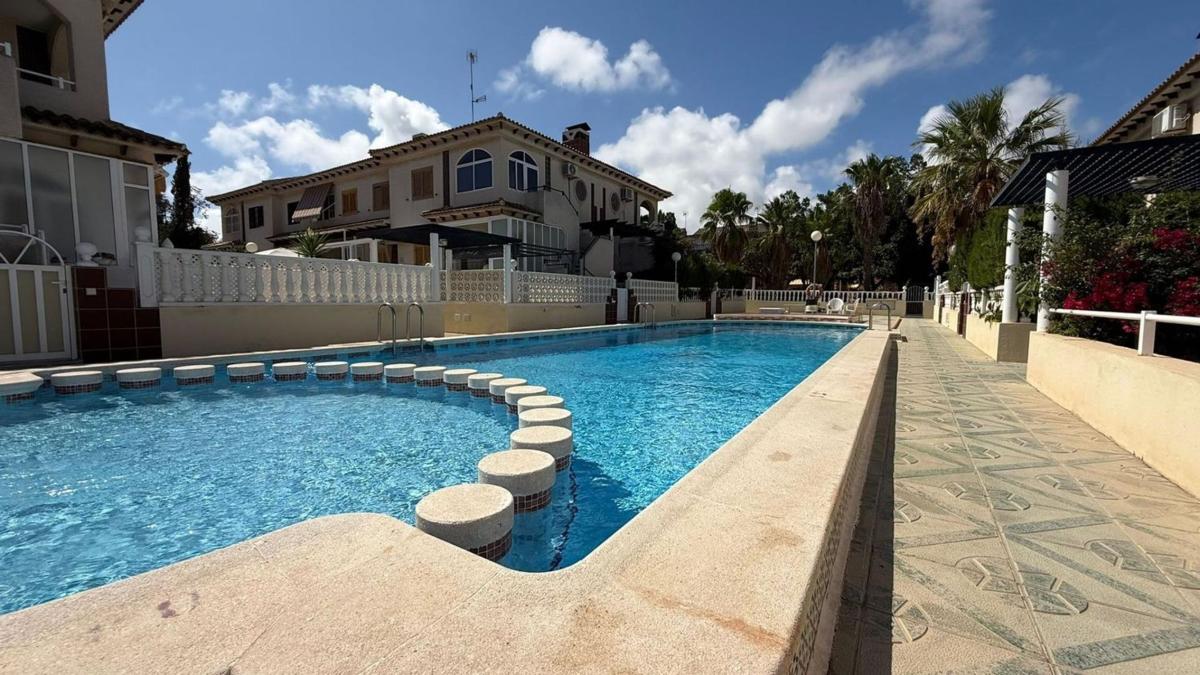 Venta de piso en Piso en Calle Maladeta s/n, Los Balcones - Los Altos del Edén, Torrevieja, Torrevieja
photo 3