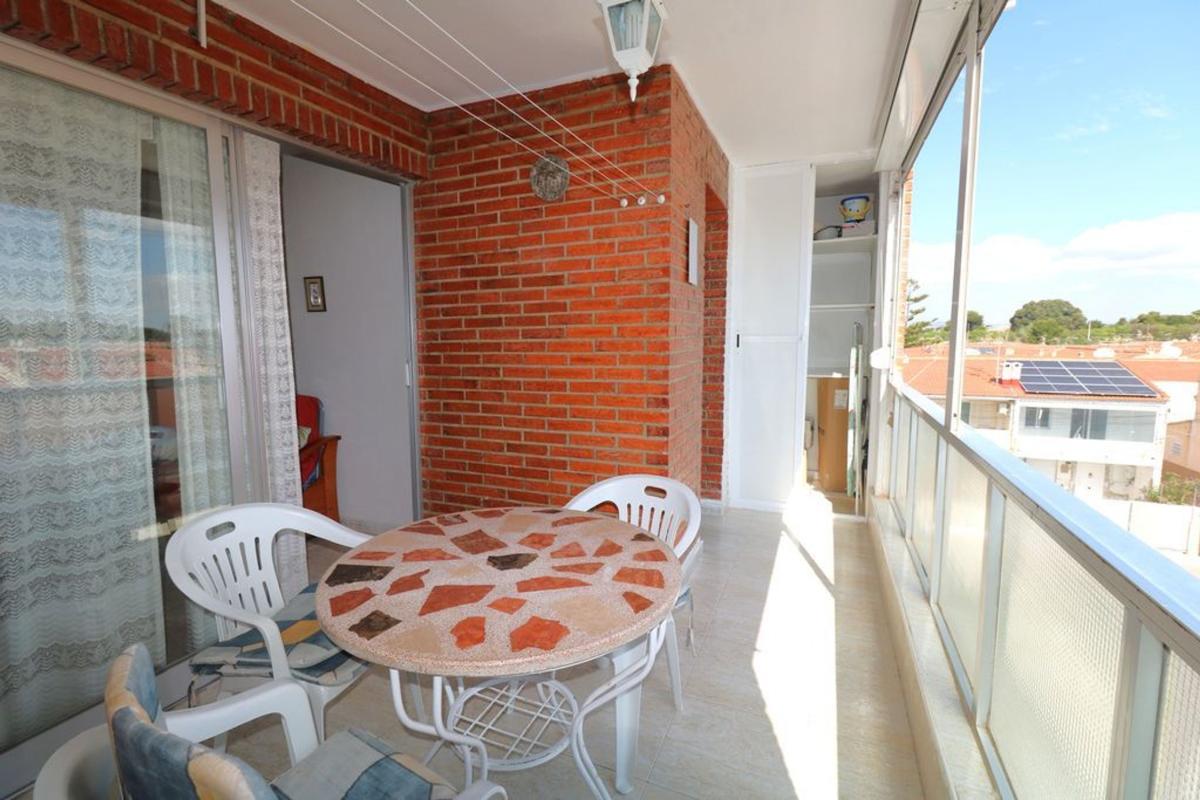 Sprzedaż mieszkania w Piso en El Acequión, Torrevieja, Torrevieja
photo 1