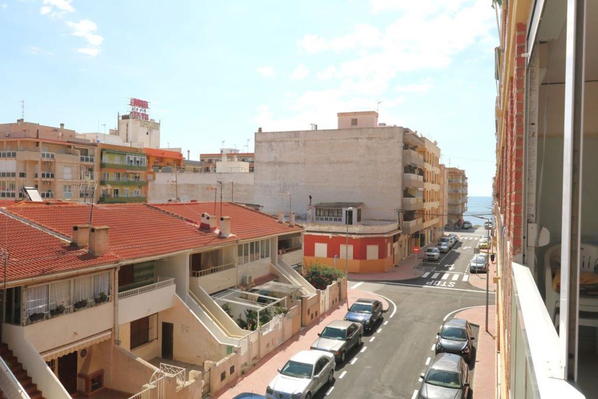 Sprzedaż mieszkania w Piso en El Acequión, Torrevieja, Torrevieja
photo 3
