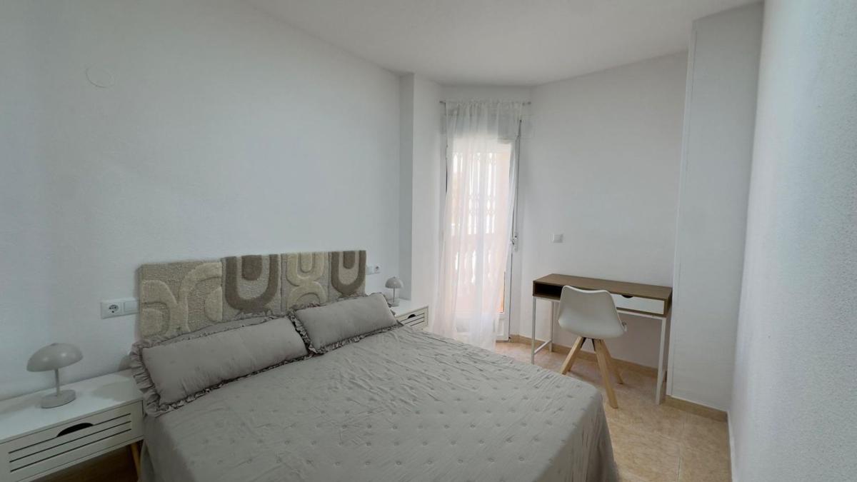 Venta de piso en Piso en Las Piscinas Naturales, Torrevieja, Torrevieja
 photo 5
