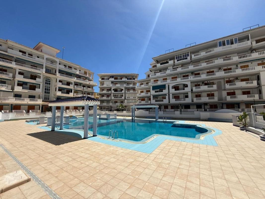 Sprzedaż mieszkania w Piso en Los Europeos, Torrevieja, Torrevieja
 photo 2