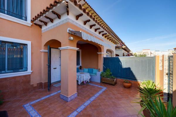 Chalet adosado en La Siesta - El Salado - Torreta, Torrevieja photo 1