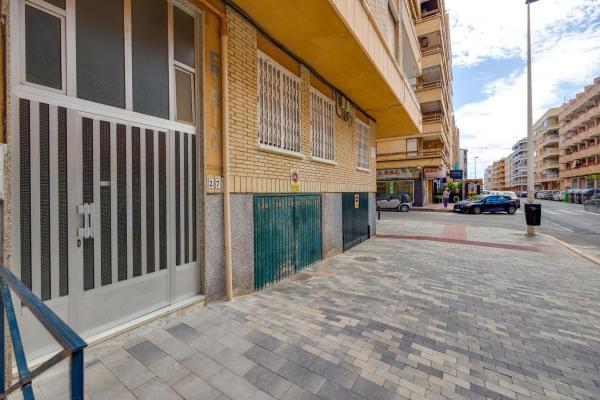 Venta de piso en Piso en Playa del Cura, Torrevieja, Torrevieja
thumbnail 3