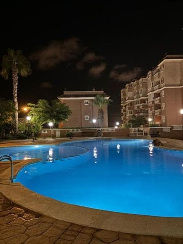 Продажа квартиры на Piso en Calle Eneas, 6, Torreblanca, Torrevieja, Торревьеха
photo 1