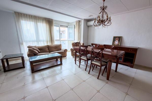 Venta de piso en Piso en Calle Ramón Gallud, Las Piscinas Naturales, Torrevieja, Torrevieja
thumbnail 1
